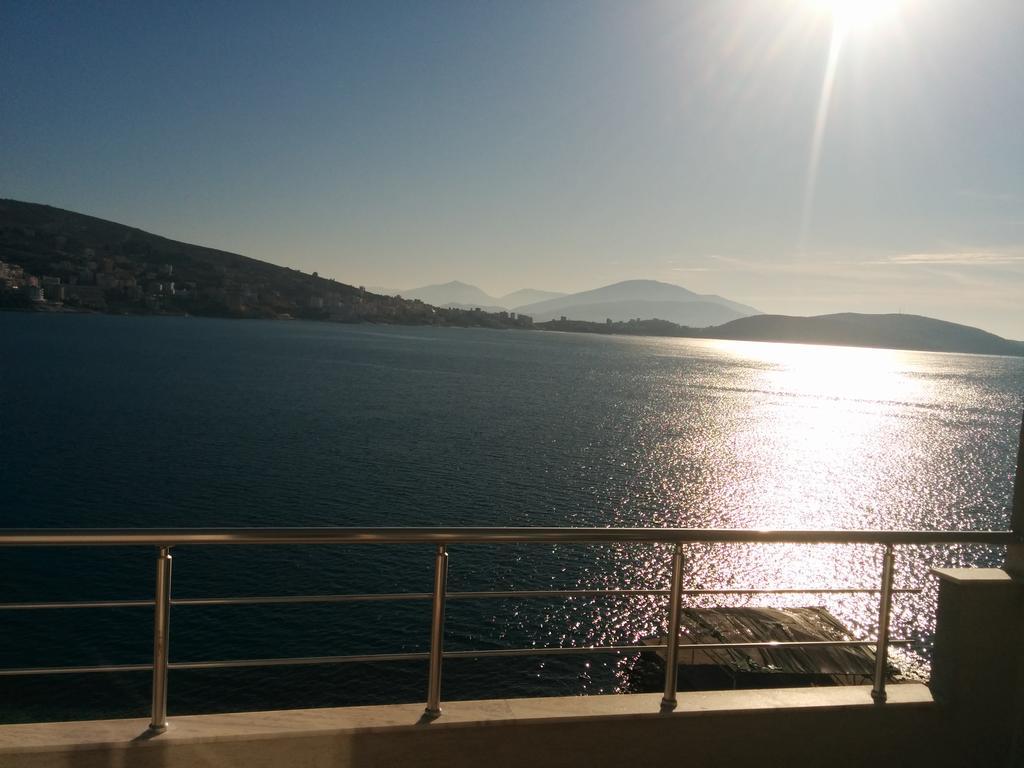 Seaside Apartment Sarandë エクステリア 写真