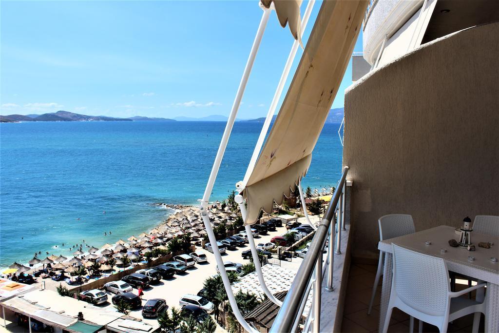 Seaside Apartment Sarandë エクステリア 写真