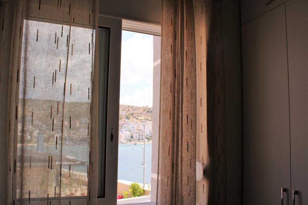 Seaside Apartment Sarandë エクステリア 写真