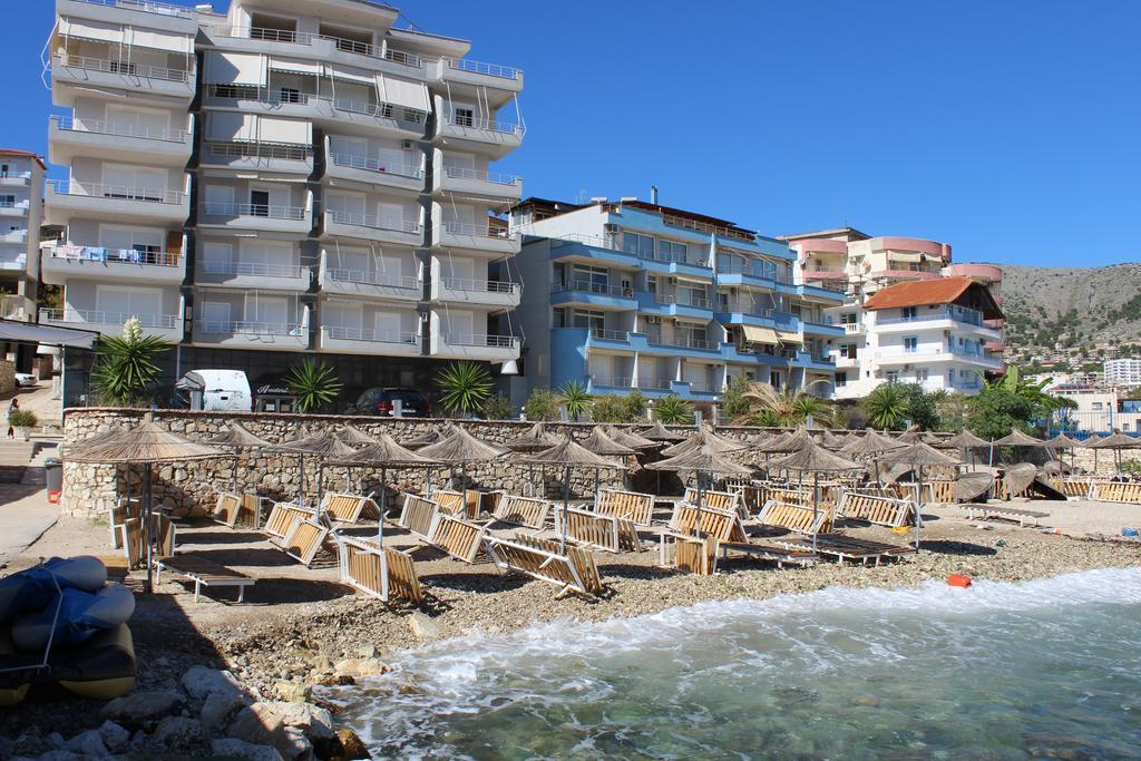 Seaside Apartment Sarandë エクステリア 写真