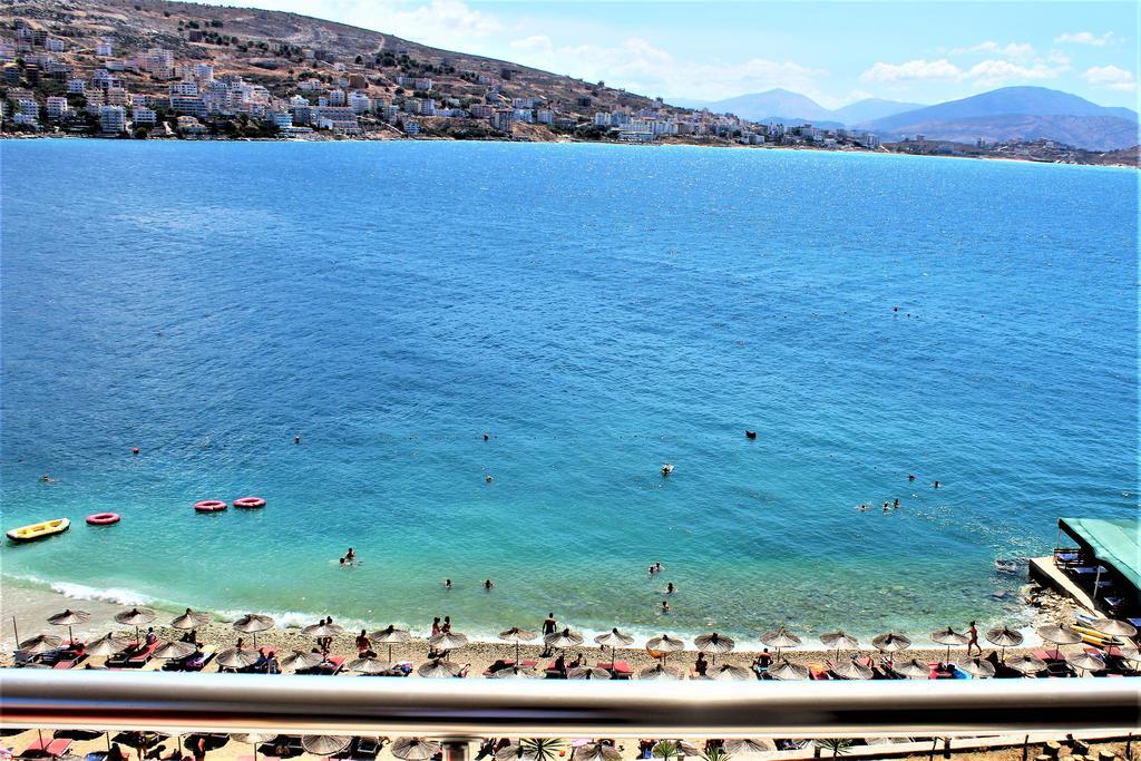 Seaside Apartment Sarandë エクステリア 写真