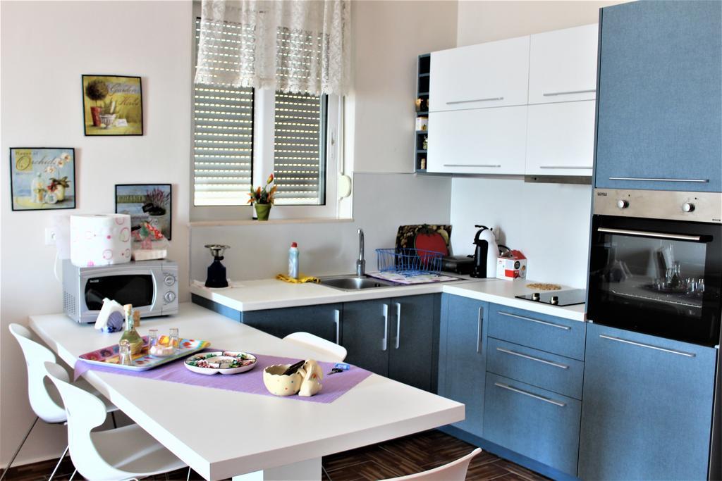 Seaside Apartment Sarandë エクステリア 写真